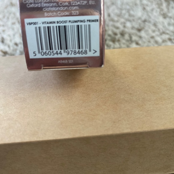 Vitamin Boost Plumping Hydrating Skin Primer Size 30 ml 1.01 fl. Oz CIATÉ LONDON - Picture 4 of 4